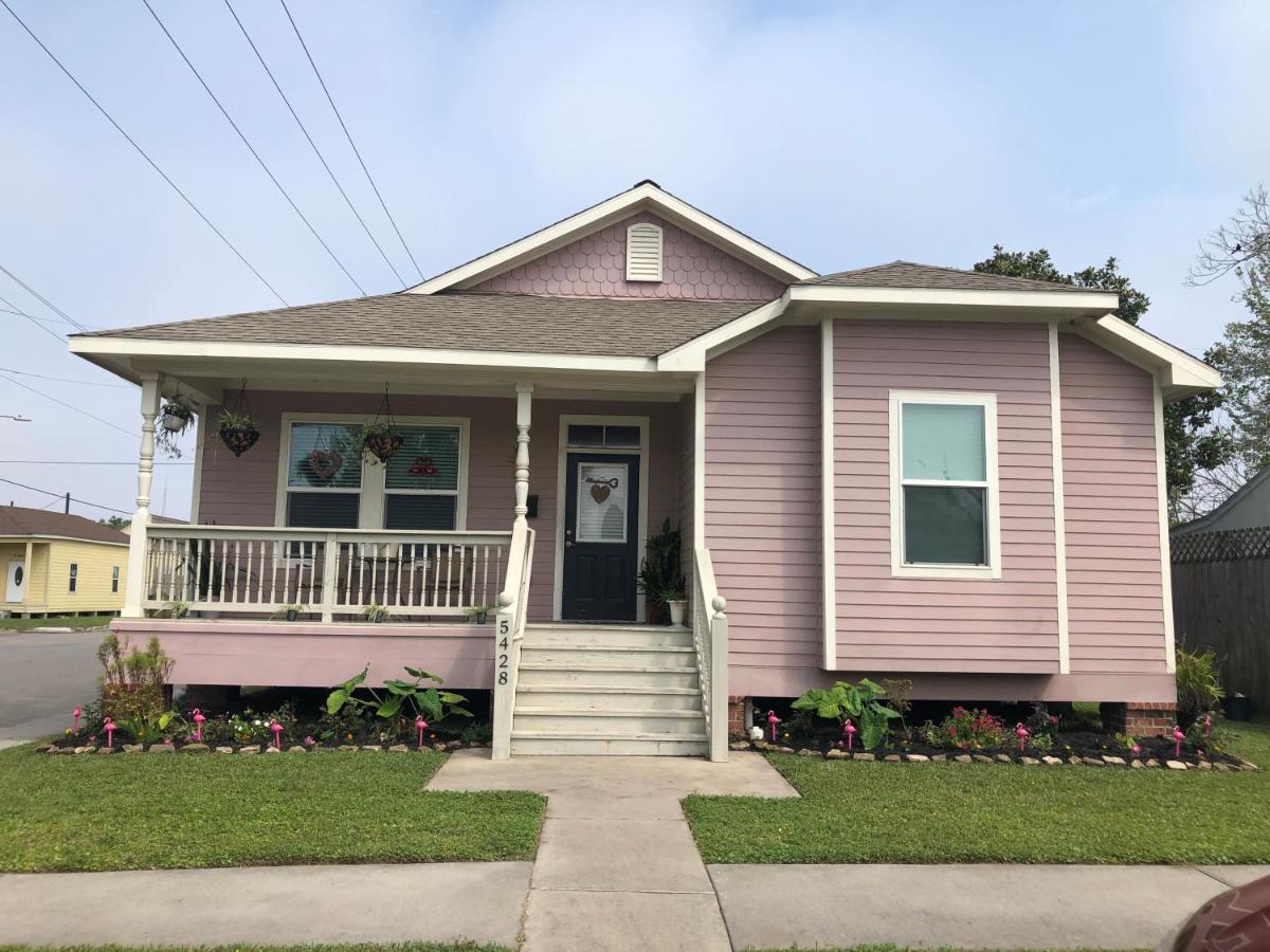 The Dusty Rose Chateau. Galveston Exterior photo